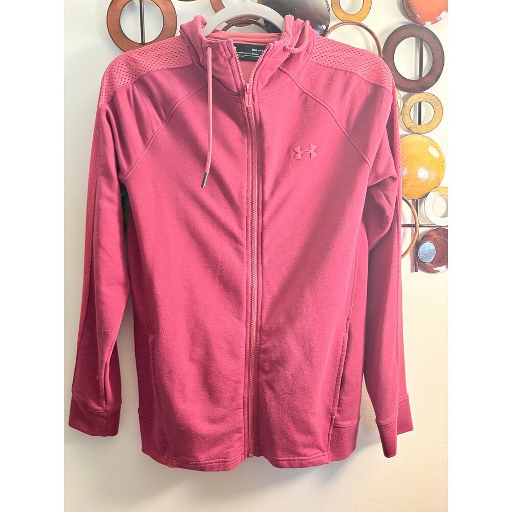 Under Armour women’s small full size sweatshirt with gummy logo